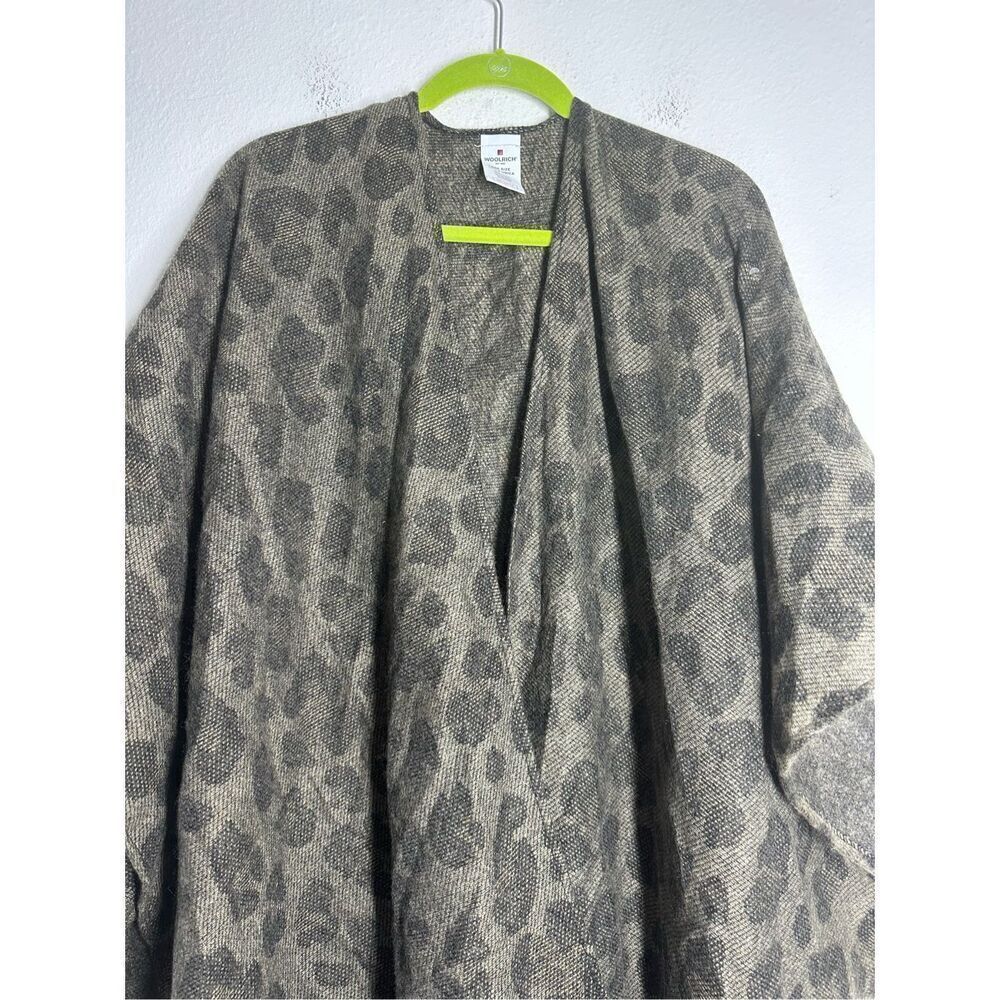 Woolrich Bohemian Leopard Print Cozy Blanket Wrap Poncho One Size - Picture 3 of 11